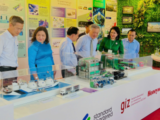 Jointly Organized Seminar on "New Energy and Renewable Energy" by The Green Solutions and the People's Committee of Ben Tre Province on October 2, 2024